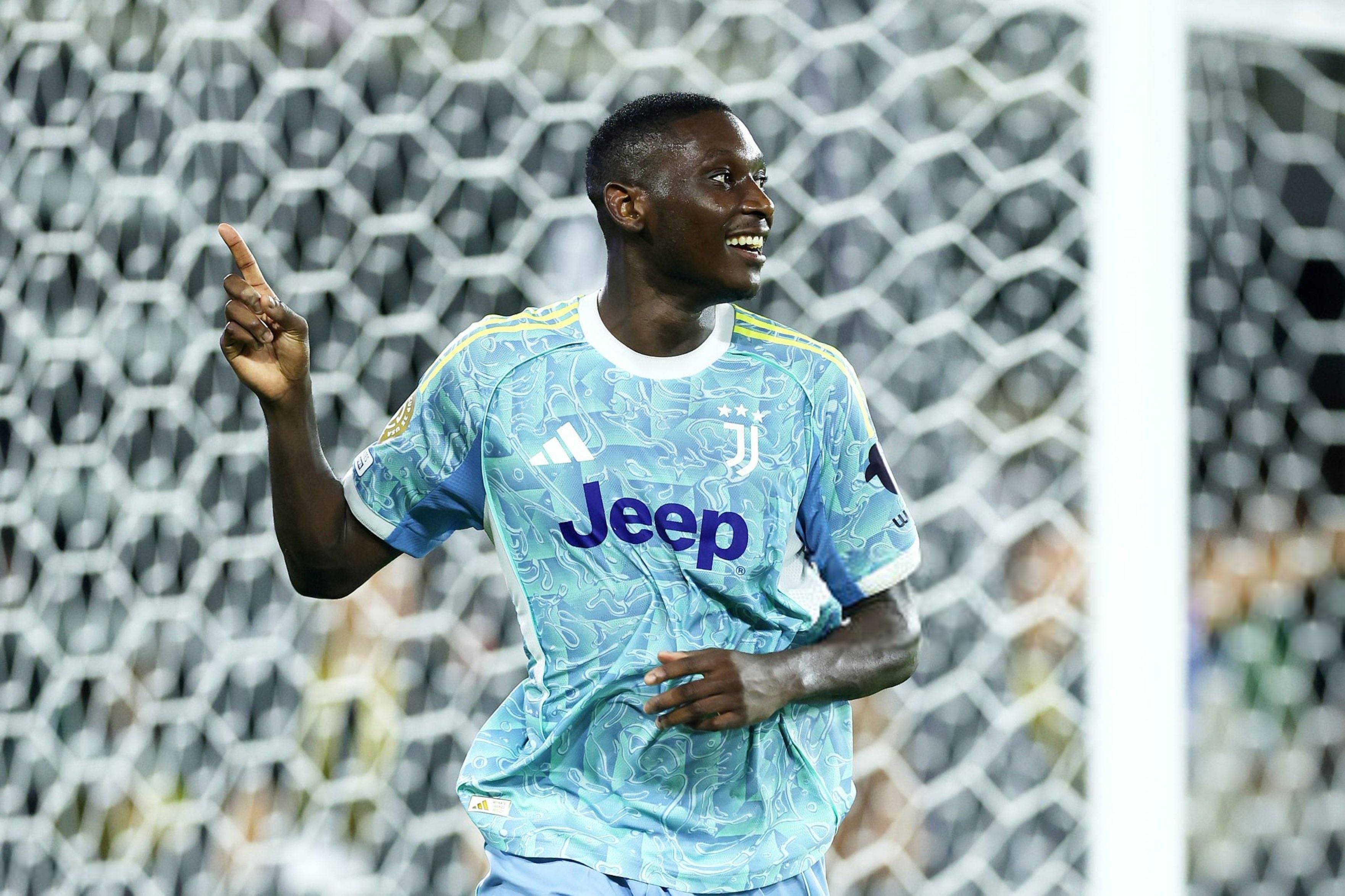 德国逆转尤文，阿尔巴完成帽子戏法