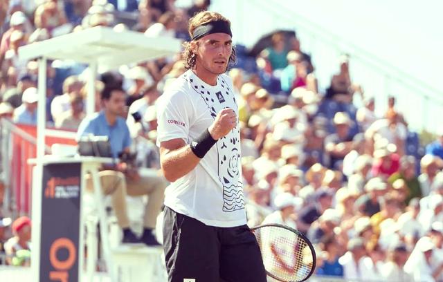 包含温网鏖战年终总决赛，西西帕斯关键制胜的词条